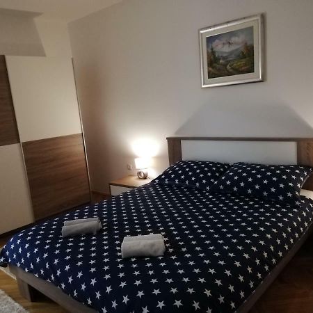 Apartman Skribulja 주파나 외부 사진