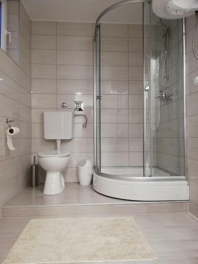 Apartman Skribulja 주파나 외부 사진